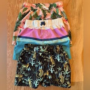 Never worn! Collection of 3 boys swimsuits Size 2t 🩵